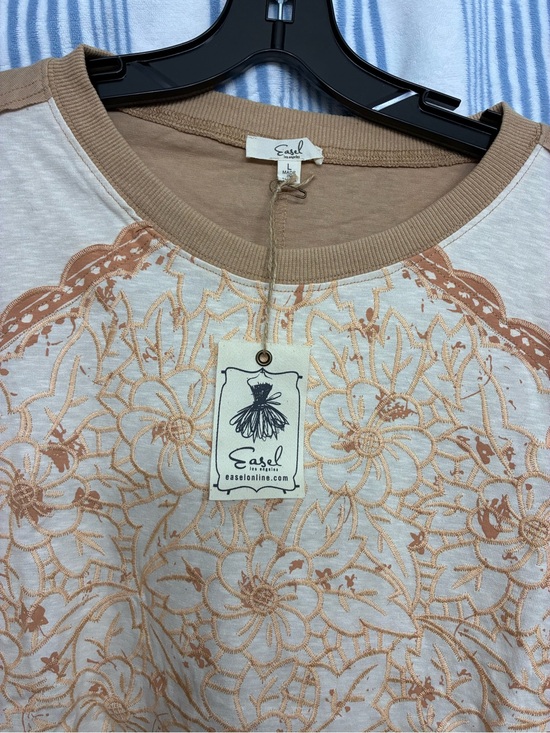 easel Tops - Easel boutique brand Cream and Tan Floral Embroidered Raglan Sweatshirt